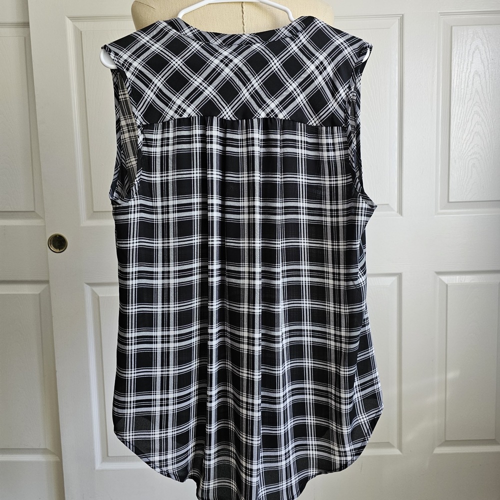 Torrid Harper Black and White Plaid Blouse - Picture 2 of 6